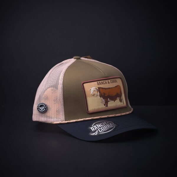 Gorra Ranch & Corral Ganadera Hereford
