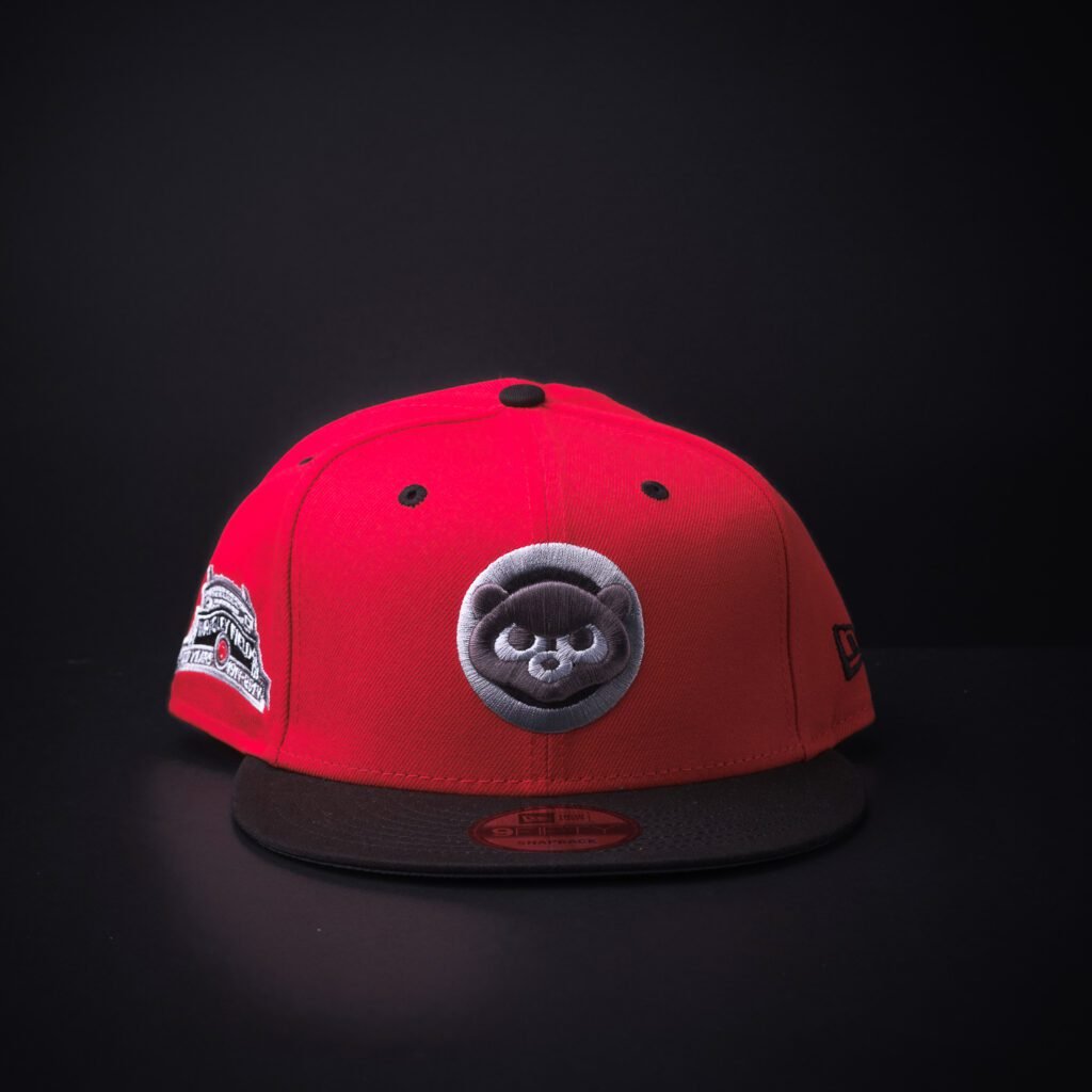 Gorra New Era 9Fifty Chicago Cubs Snapback Color Rojo/Negro