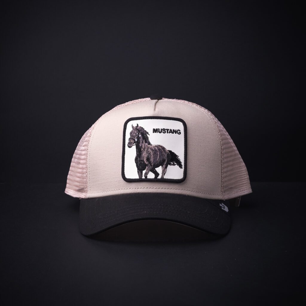 Gorra Goorin Bros Trucker Mustang Beige/Negro