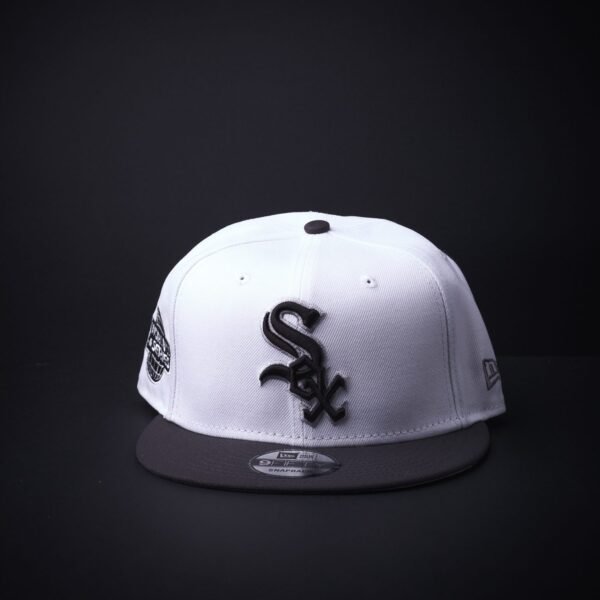 Gorra New Era 9Fifty Chicago White Sox Snapback Color Blanco/Negro