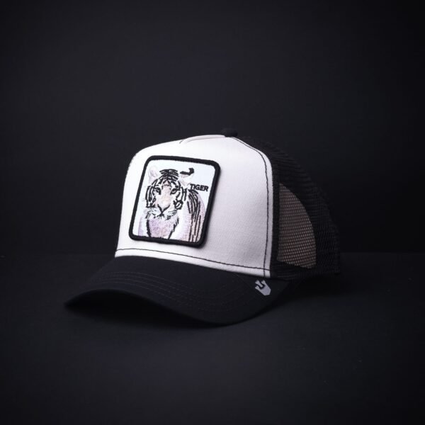 Gorra Goorin Bros Trucker Tiger Blanca/Negro