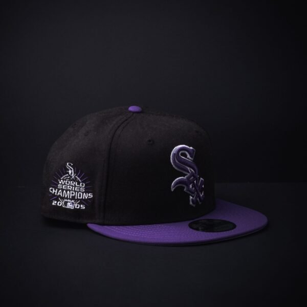 Gorra New Era 9Fifty Chicago White Sox Snapback Color Negra/Morado