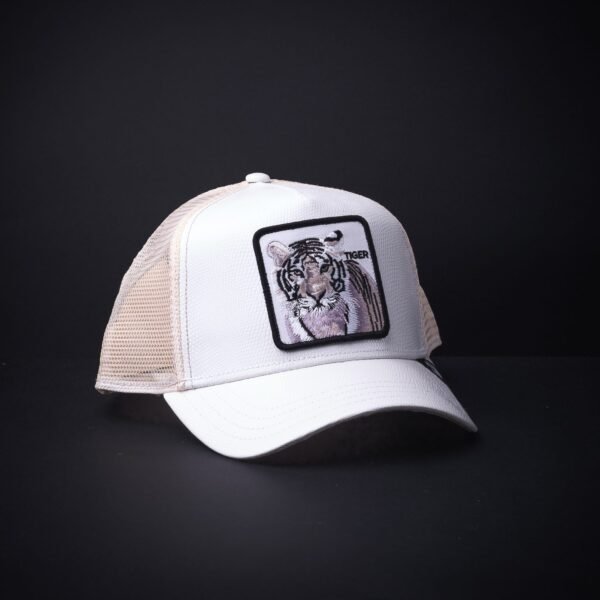 Gorra Goorin Bros Trucker Tiger Piel Blanca