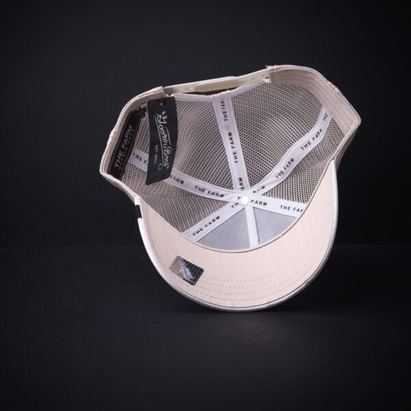 Gorra Goorin Bros Trucker Tiger Piel Blanca