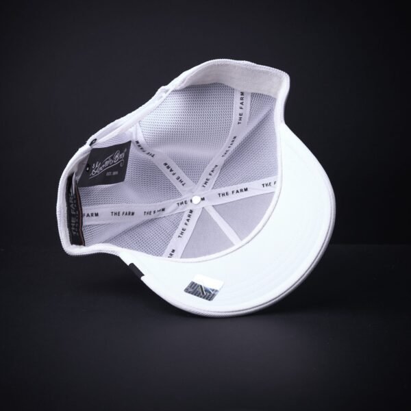 Gorra Goorin Bros Trucker Black Sheep  Blanca