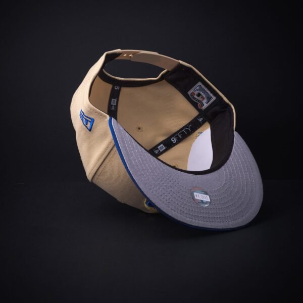 Gorra New Era 9Fifty Chicago Cubs Snapback Color Beig/Azul