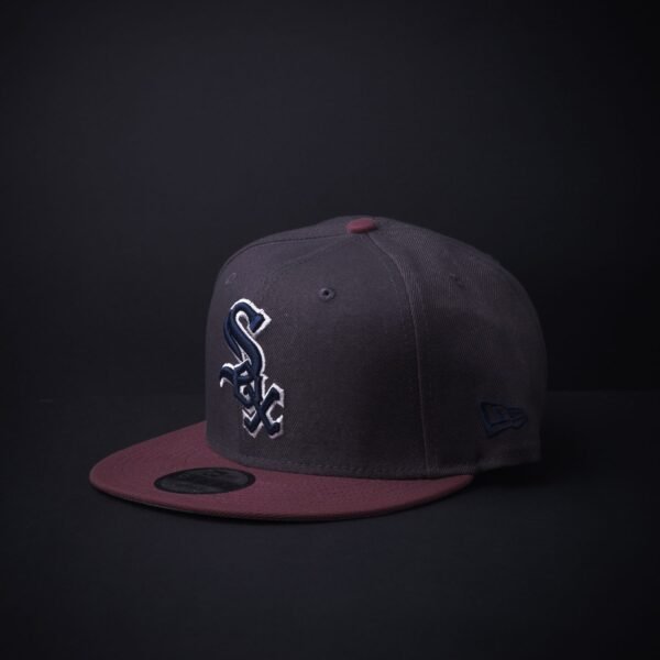 Gorra New Era 9Fifty Chicago Sox Snapback Color Gris/Guindo