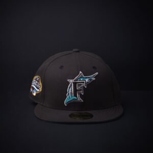 memoria 2-224 Gorra New Era 59Fifty Miami Marlins Exclusiva Cerrada Color Negra
