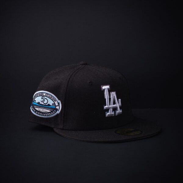 Gorra New Era 59Fifty Los Angeles Dogers  Exclusiva Cerrada Color Negra