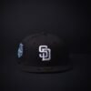 Gorra New Era 59Fifty San Diego Padres  Excluciva Cerrada Color Negra