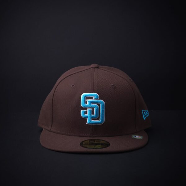 Gorra New Era 59Fifty San Diego Padres  Fathers Day Cerrada Color Cafe
