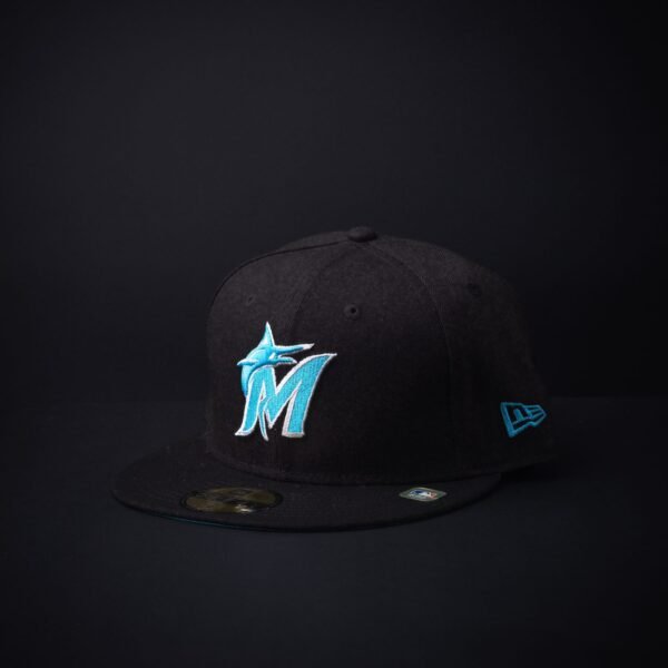 Gorra New Era 59Fifty Miami Marlins Father Day Cerrada Color Negra