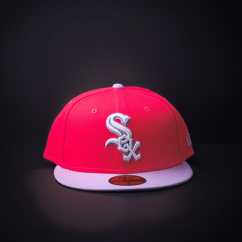 Gorra New Era 59 Fifty Chicago Sox Cerrada Color Rojo/Morado