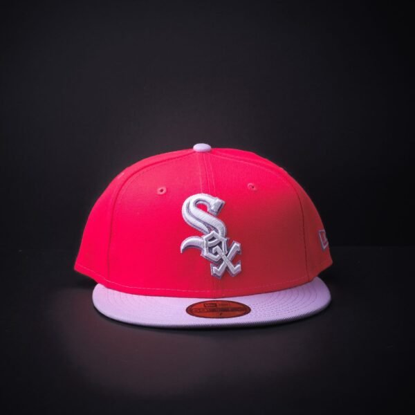 Gorra New Era 59 Fifty Chicago Sox Cerrada Color Rojo/Morado