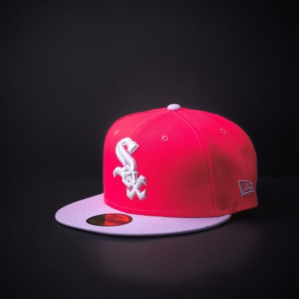 Gorra New Era 59 Fifty Chicago Sox Cerrada Color Rojo/Morado
