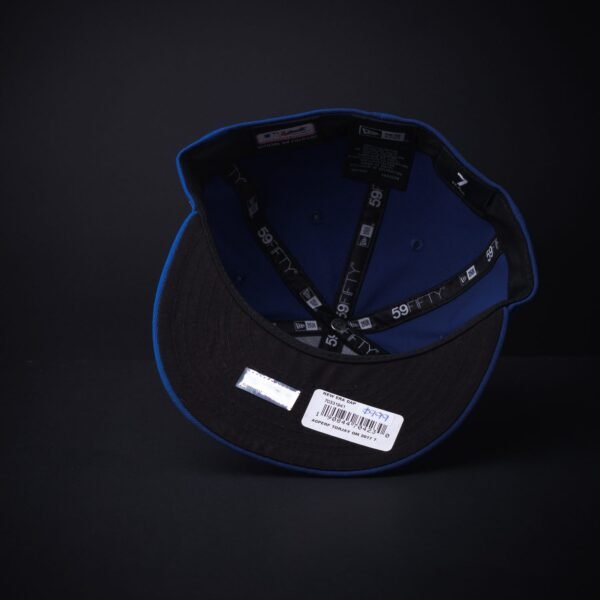 Gorra New Era 59 Fifty Blue Jays Cerrada  Color Azul