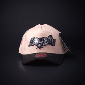 memoria 2-645 Gorra Jc Hats x Gabito Ballesteros  Lou Lou En Beige Certificado De Autenticidad