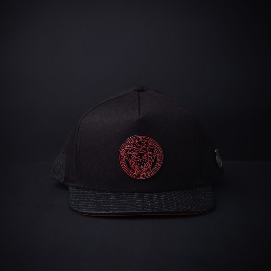 Gorra Cash Only Medusa Negra Gold
