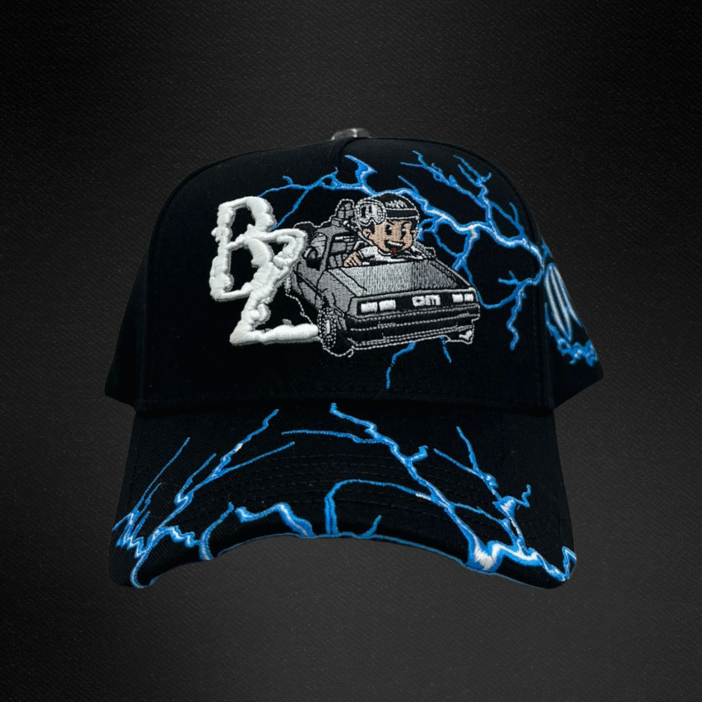 Gorra Baez  X Oscar Maydon Volver Al Futuro Negra