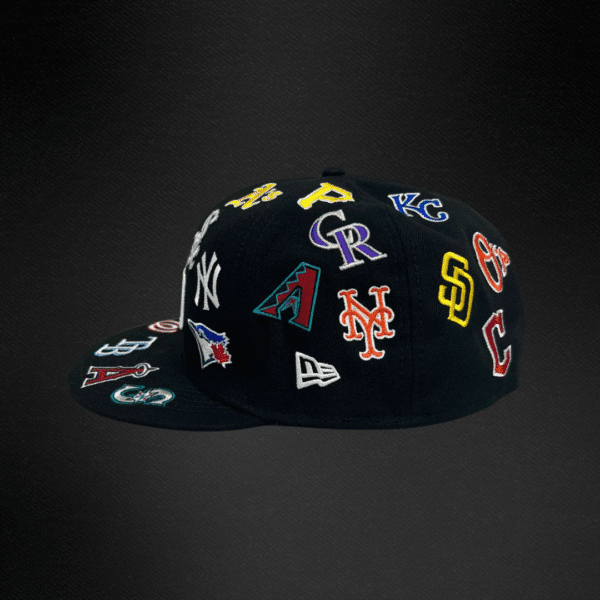 Gorra New Era 59Fifty All Over Todos Los Logos MLB Cerrada