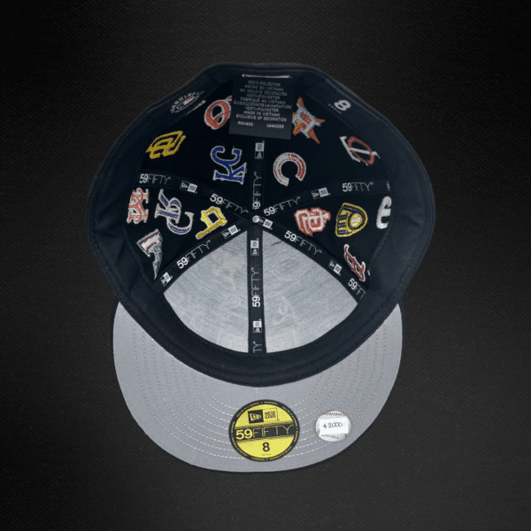 Gorra New Era 59Fifty All Over Todos Los Logos MLB Cerrada