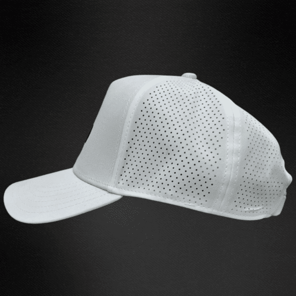 Gorra Alo Yoga  Blanca Letras Negras