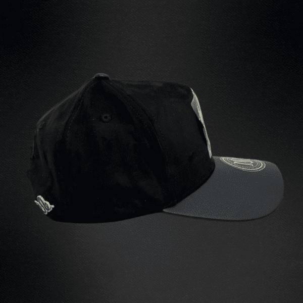 Gorra Mr Kash Dont Look At Me Negra Gamuza