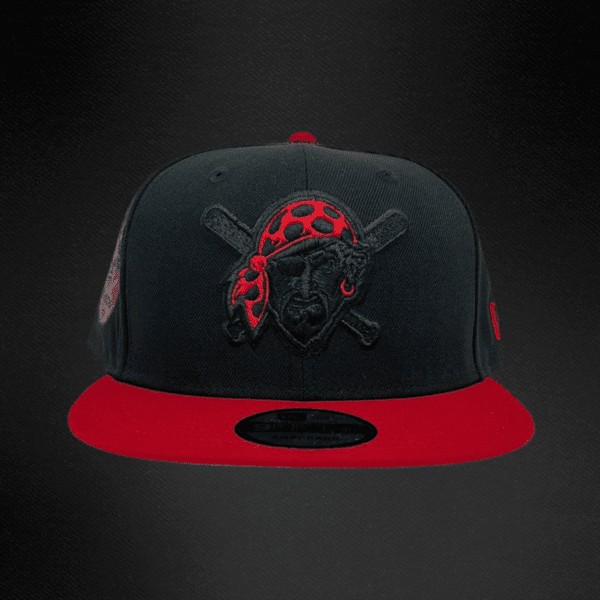 Gorra New Era 9Fifty Piratas Snapback Negra/Rojo