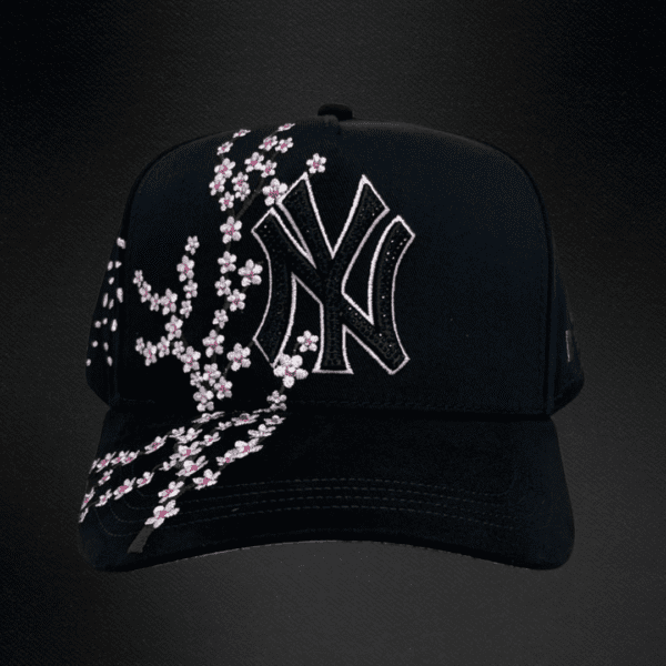 Gorra Bigg Boss x Kevin Hats Sakura Yankees Con Flores