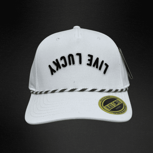Gorra Black Clover Upside Doun Luck Blanco/Bordado Negro
