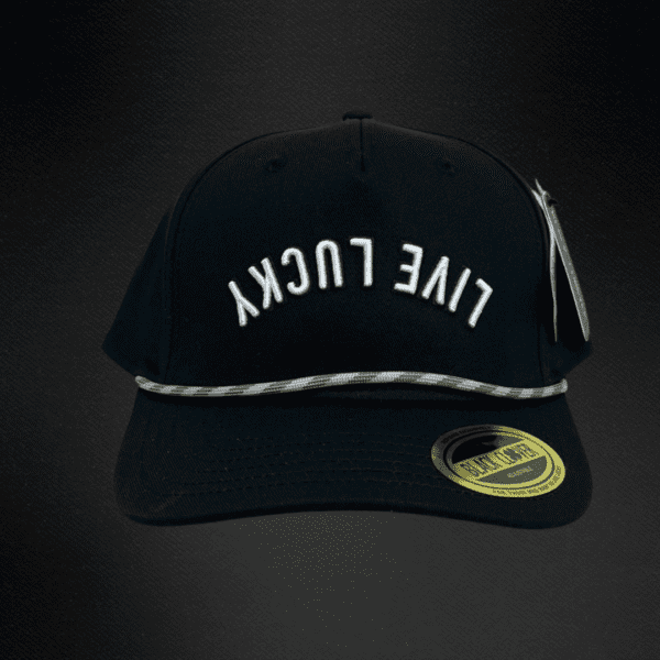 Gorra Black Clover Lucky 14 Negra Bordada