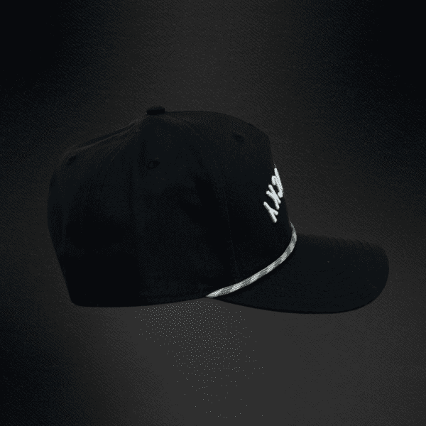 Gorra Black Clover Lucky 14 Negra Bordada