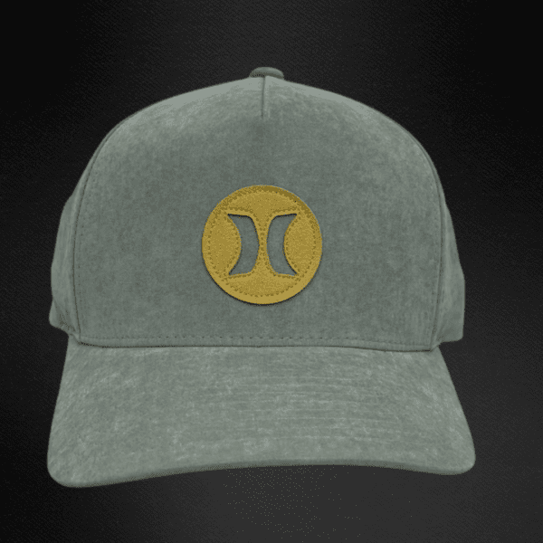 Gorra Hurley Gris/Logotipo Dorado