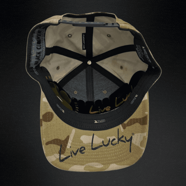 Gorra Black Clover Nation Camo con Bandera