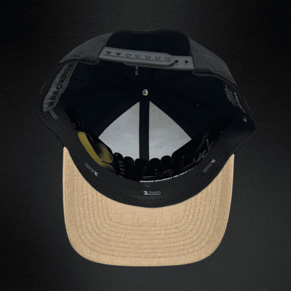 Gorra Black Clover Sharp Luck Negra/Beige