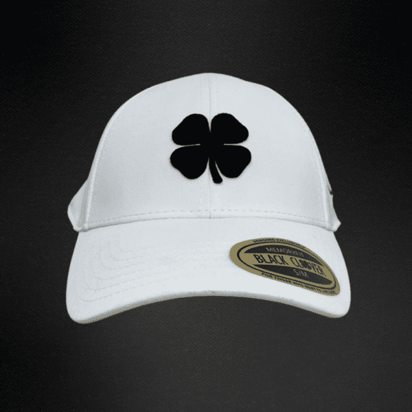 Gorra Black Clover Color Blanco C/Trébol Negro Talla S/M