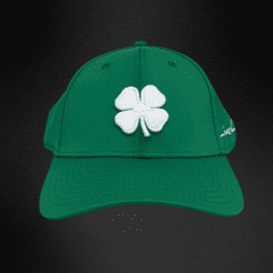Gorra Black Clover Color Verde Bandera Trébol Blanco Talla S/M