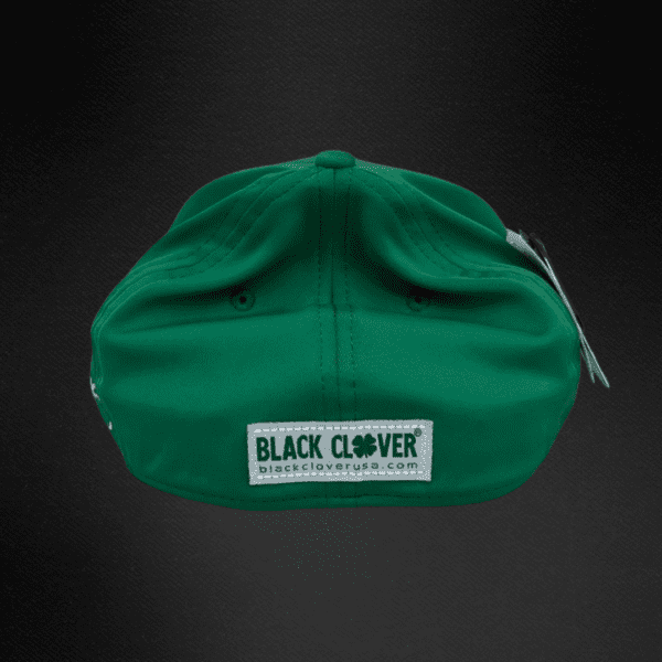 Gorra Black Clover Color Verde Bandera Trébol Blanco Talla S/M