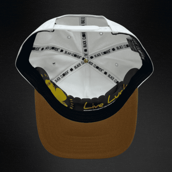 Gorra Black Clover Timeless Blanca/Bordado Cafe